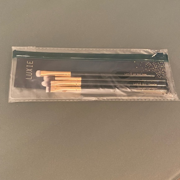 Luxie Enchanted Eye Makeup Brush Set - Picture 3 of 5